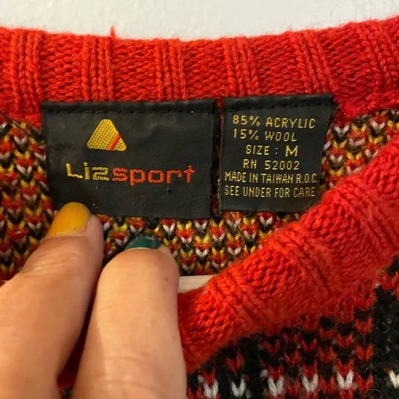 vintage chunky knit red plaid cropped wool sweater size medium Liz Sport - Picture 3 of 3